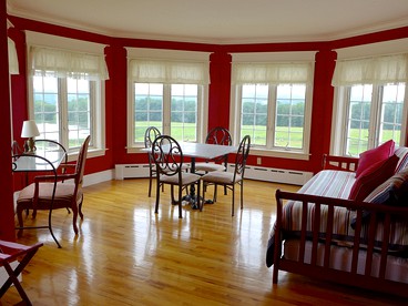 Spacious Family Suite on Upscale Ranch with Stables near Cooperstown, New York - Fly Creek, New York - glamping.directory