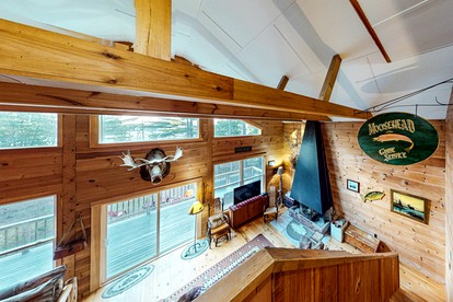 Pet-Friendly Cabin with Deck and Serene Lake Views in Maine - Greenville, Maine - glamping.directory