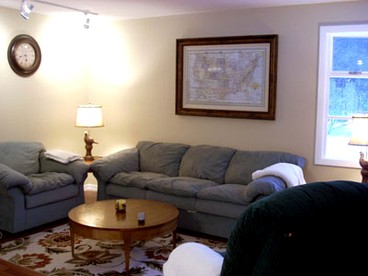Luxury Cottage with Game Room in North Conway, New Hampshire - North Conway, New Hampshire - glamping.directory
