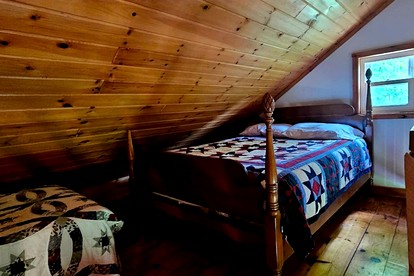 Rural Hill Cabin Ideal to Explore Nature in Maine - Greenville, Maine - glamping.directory