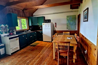 Rural Hill Cabin Ideal to Explore Nature in Maine - Greenville, Maine - glamping.directory