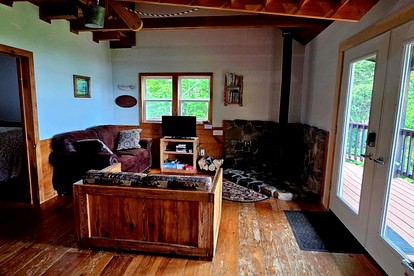 Rural Hill Cabin Ideal to Explore Nature in Maine - Greenville, Maine - glamping.directory
