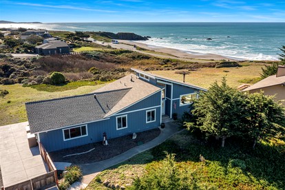 Dog Friendly Beach Vacation Rental with Coastal Views and Luxury Amenities in Bodega Bay, California - Bodega Bay, California - glamping.directory