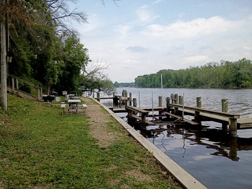 Cozy Riverside Cabin Rental with Fishing Access on Wolf River, Wisconsin - Fremont, Wisconsin - glamping.directory