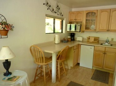 Bed and Breakfast Perfect for a Couples Retreat in the Santa Rita Mountains, Arizona - Madera Canyon, Arizona - glamping.directory