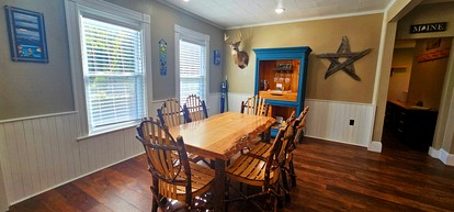 Fully Renovated Cabin Just Minutes to the Coast in Maine - Greenville, Maine - glamping.directory