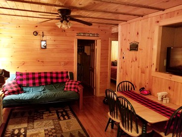 White Mountains Family Adventure: Secluded Cabin with Hot Tub Getaway - Haverhill, New Hampshire - glamping.directory