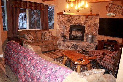 Cozy Cabin Rental with an Indoor Fireplace in Big Bear City, California - Big Bear City, California - glamping.directory