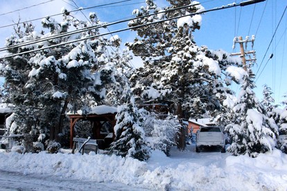 Cozy Cabin Rental with an Indoor Fireplace in Big Bear City, California - Big Bear City, California - glamping.directory
