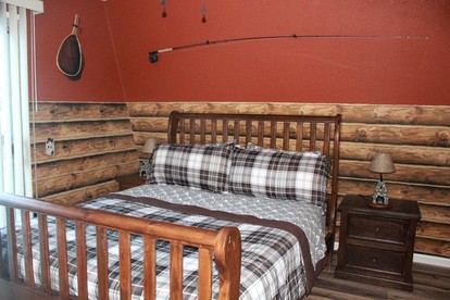Cozy Cabin Rental with an Indoor Fireplace in Big Bear City, California - Big Bear City, California - glamping.directory