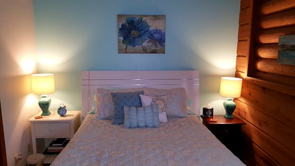 Chic One-Bedroom Suite With Jacuzzi Tub for Romantic Getaway near Columbus, Ohio - Fredericktown, Ohio - glamping.directory