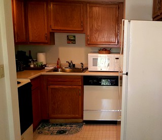 Chic One-Bedroom Suite With Jacuzzi Tub for Romantic Getaway near Columbus, Ohio - Fredericktown, Ohio - glamping.directory