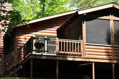 Family Vacation Rental with Resort Facilities on Squaw Lake in Wisconsin - Lac du Flambeau, Wisconsin - glamping.directory