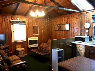 Family Vacation Rental with Resort Facilities on Squaw Lake in Wisconsin - Lac du Flambeau, Wisconsin - glamping.directory