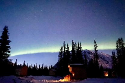 Secluded, Pet Friendly Cabin near Denali National Park with Mountain and Lake Views, Perfect for an Alaskan Escape - Cantwell, Alaska - glamping.directory