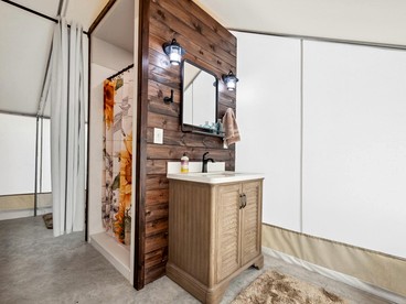 Off-Grid Tented Cabin with Fire Pit in Valley Mills, Texas - Valley Mills, Texas - glamping.directory