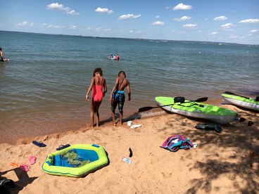 Spacious Lakefront Home with Beach Access and Sports Courts for Fun-Filled stays in Buchanan Dam, Texas - Buchanan Dam , Texas - glamping.directory