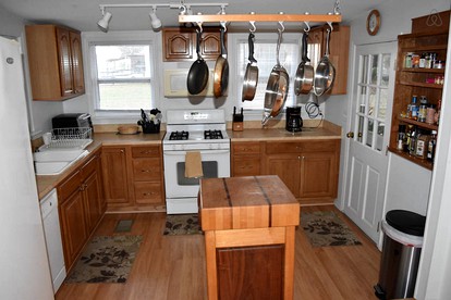 Rustic Cottage Rental with Access to Withlacoochee River in Marion County, Florida - Dunnellon, Florida - glamping.directory