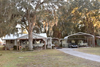 Rustic Cottage Rental with Access to Withlacoochee River in Marion County, Florida - glamping.directory