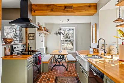 Historic Stone Cottage with Hot Tub and Hammock, Minutes from Downtown Harpers Ferry, West Virginia - Bolivar, West Virginia - glamping.directory