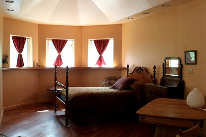 Idyllic Cabin Rental for Mountain Getaway near Denali National Park, Alaska - Talkeetna, Alaska - glamping.directory