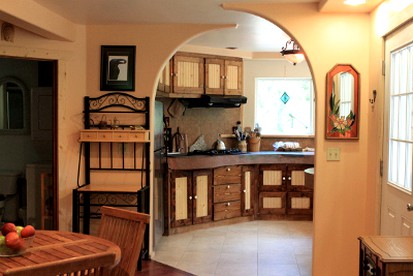 Idyllic Cabin Rental for Mountain Getaway near Denali National Park, Alaska - Talkeetna, Alaska - glamping.directory