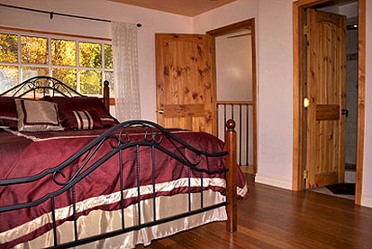 Idyllic Cabin Rental for Mountain Getaway near Denali National Park, Alaska - Talkeetna, Alaska - glamping.directory