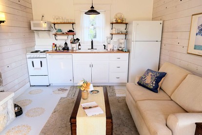 Pet-Friendly Canyon Lake Getaway Rental Ideal for a Texas Hill Country Retreat - Fischer, Texas - glamping.directory