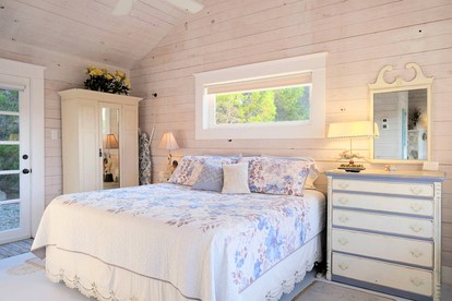 Pet-Friendly Canyon Lake Getaway Rental Ideal for a Texas Hill Country Retreat - Fischer, Texas - glamping.directory