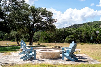 Pet-Friendly Canyon Lake Getaway Rental Ideal for a Texas Hill Country Retreat - Fischer, Texas - glamping.directory