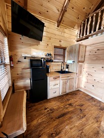Pet-Friendly Tree Cabin by Tappan Lake with Lofted Space in Ohio - Deersville, Ohio - glamping.directory