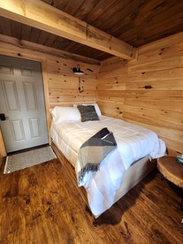 Pet-Friendly Tree Cabin by Tappan Lake with Lofted Space in Ohio - Deersville, Ohio - glamping.directory