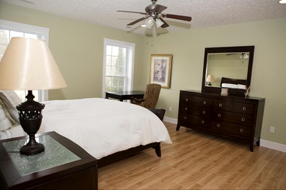 Family-Friendly Vacation Rental with a Shared Pool near Hopkinsville, Kentucky - Hopkinsville, Kentucky - glamping.directory