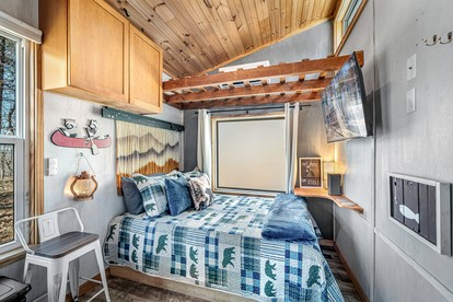 Relaxing Tiny House Surrounded by Trees for a Peaceful Escape in Nature in Mentone, Alabama - Mentone, Alabama - glamping.directory