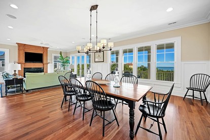 Exquisite Beach House for Family Getaway in Gated Community near Pawleys Island, South Carolina - Georgetown, South Carolina - glamping.directory