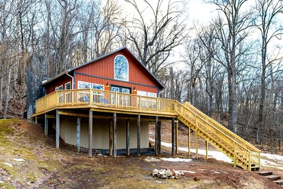 Stylish Cabin Rental for a West Virginia Glamping Getaway - glamping.directory