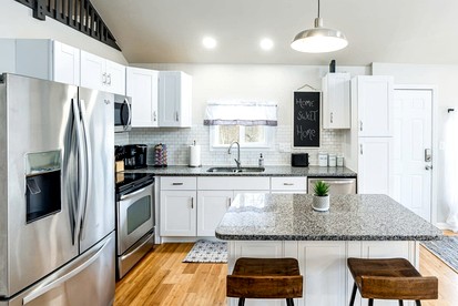 Stylish Cabin Rental for a West Virginia Glamping Getaway - Hedgesville, West Virginia - glamping.directory