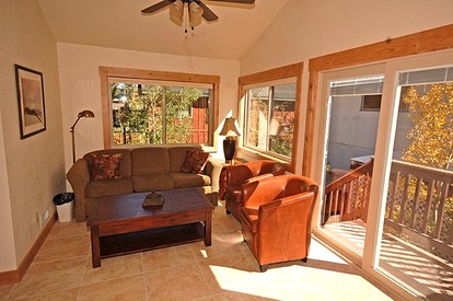 Incredible Cabin with Pool Table in South Lake Tahoe, California - South Lake Tahoe, California - glamping.directory