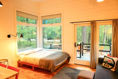 Luxurious Accessible Cabin with Forest Views near Desert of Maine – Freeport, ME - Freeport, Maine - glamping.directory