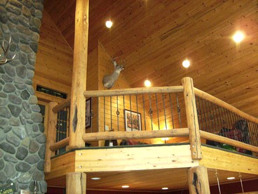Spacious Rustic Cabin Rental with a Hot Tub in Cheney, Washington - Cheney, Washington - glamping.directory