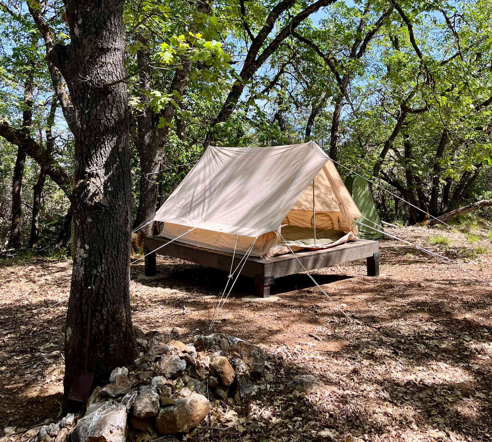 Canvas Bungalow - Hopland, California - glamping.directory