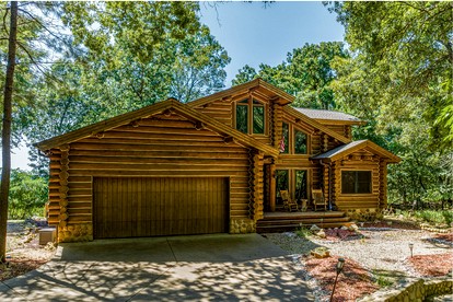Waterfront Cabin with Barbecue in Langley, Oklahoma - glamping.directory