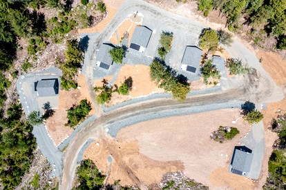 Spacious Cabin Complex with Flanders Pond Access, Ideal for Group Getaways, Located Near Sullivan, Maine - Sullivan, Maine - glamping.directory