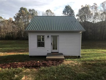Private Vacation Rental near Wintergreen Ski Resort in Roseland, Virginia - Roseland, Virginia - glamping.directory