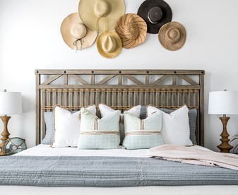 Stunning Oceanfront Beach House with Kayaks for Family Getaways in Navarre, Florida - Navarre, Florida - glamping.directory