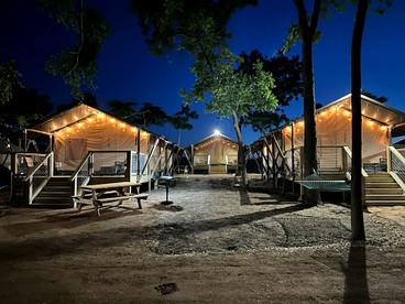 Family Bonding in Style: Safari Tent Glamping Experience in Cibolo, TX - glamping.directory