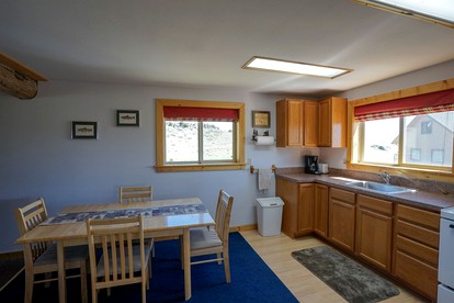 Adorable Montana Mountain Cabin with Scenic Views, Near Virginia City & Nevada City, MT - Ennis, Montana - glamping.directory