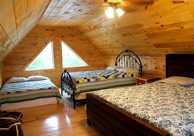 Stunning Cabin Rental in the Blue Ridge Mountains of Dobson, North Carolina - Dobson, North Carolina - glamping.directory