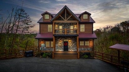 Stunning Cabin with Indoor Pool, Pool Table and Hot-tub in Sevierville, Tennessee - glamping.directory