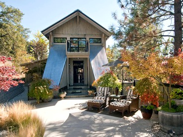 Stylish Art Deco Vacation Rental in Sierra Foothills, California - Nevada City, California - glamping.directory